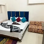 Arora Classic Guest House