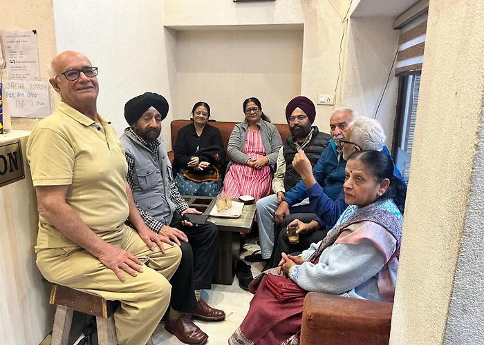 Arora Classic Guest House